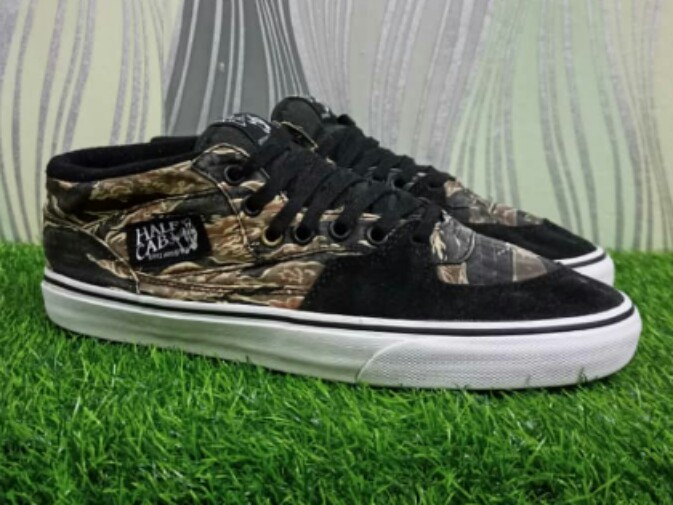 Tiger stripe vans discount