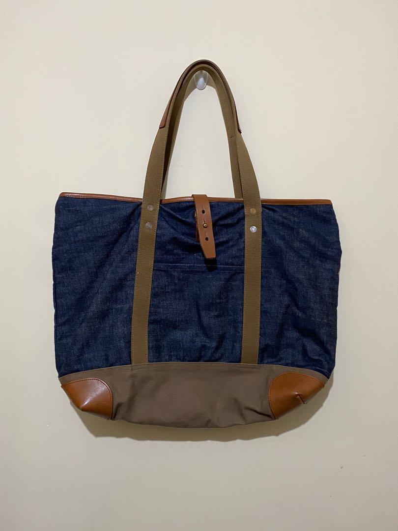 Warehouse best sale tote bag