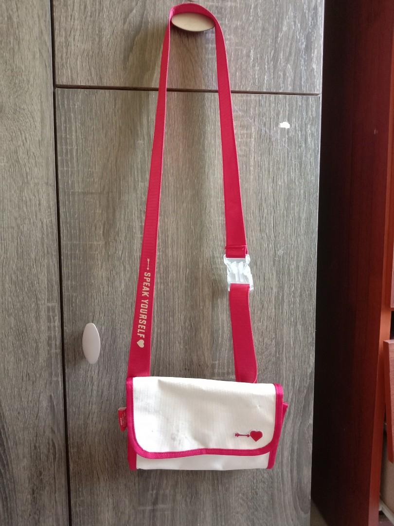 Bts speak yourself bag store
