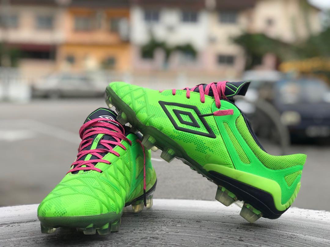 Umbro ux2 online