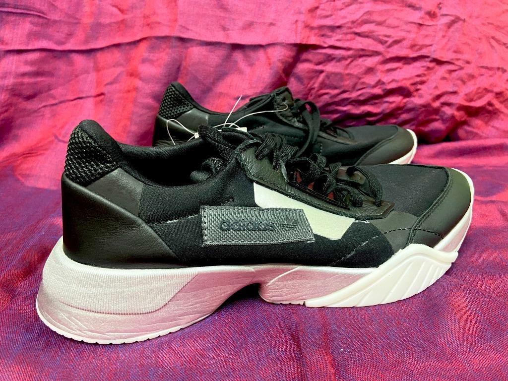 size 7 adidas shoes