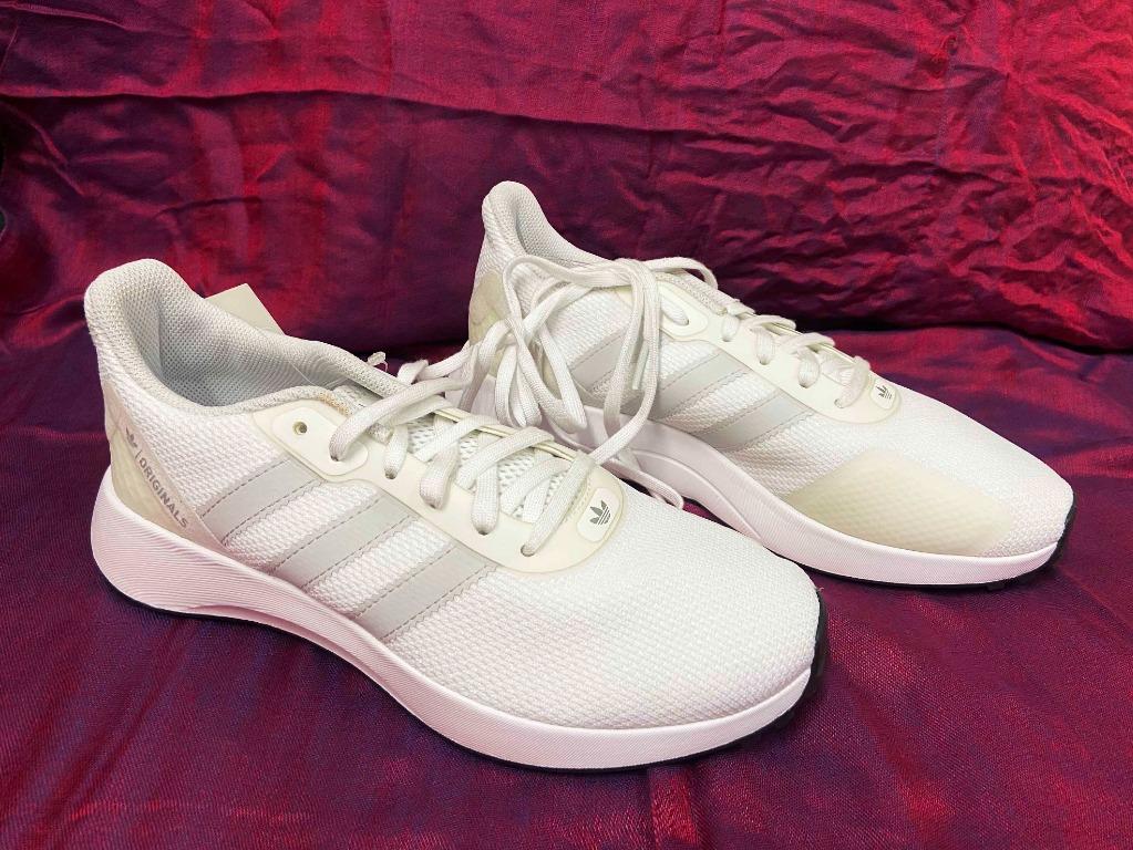 womens size 7 in mens adidas