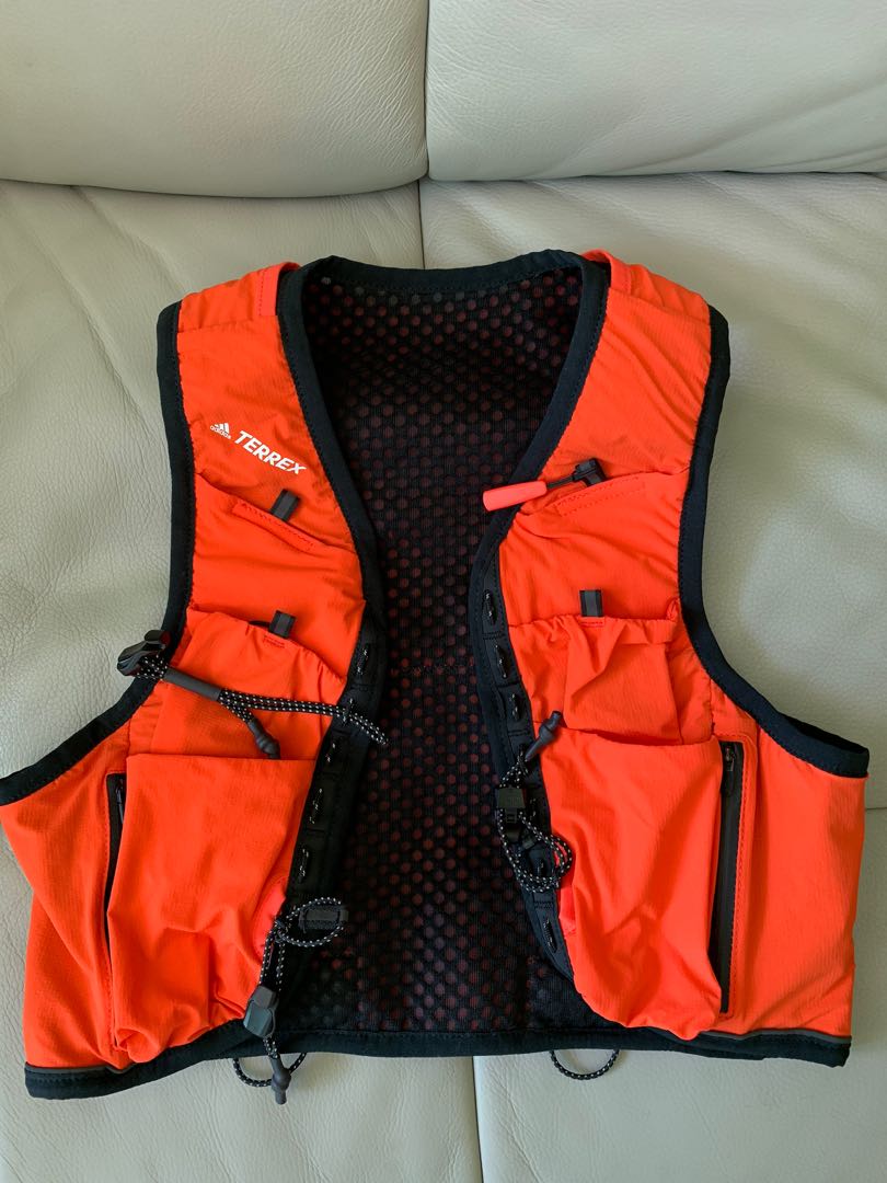 terrex vest