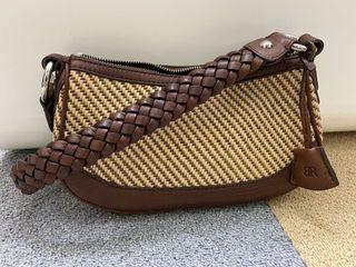 Banana Republic 藤編肩背包