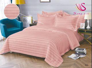 Bedsheets with comforter old rose