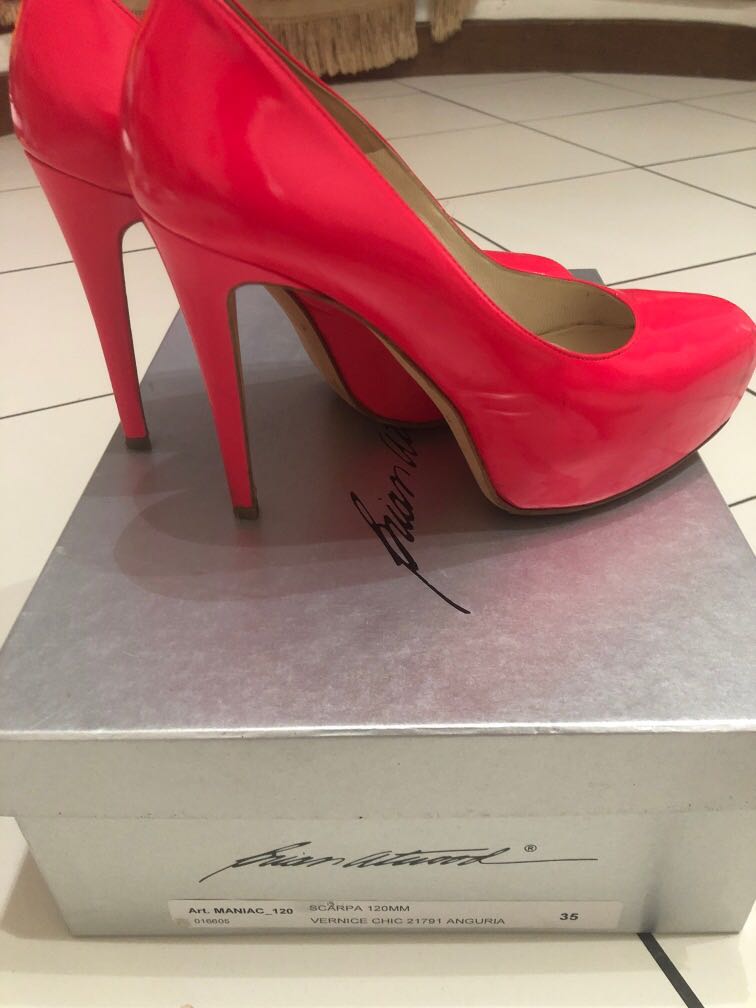 Brian Atwood Made in Italy Size 35 Pink high heels Women s
