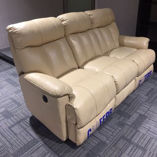 （分類：）位於 。 由 krunk95 提交（商品編號 1042836778，圖片 1）。簡介： 。