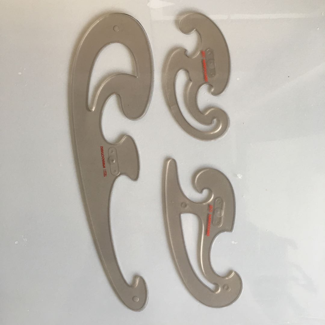 Curved ruler, Hobbies & Toys, Stationery & Craft, Craft Supplies ...