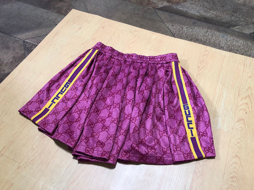 gucci short skirt