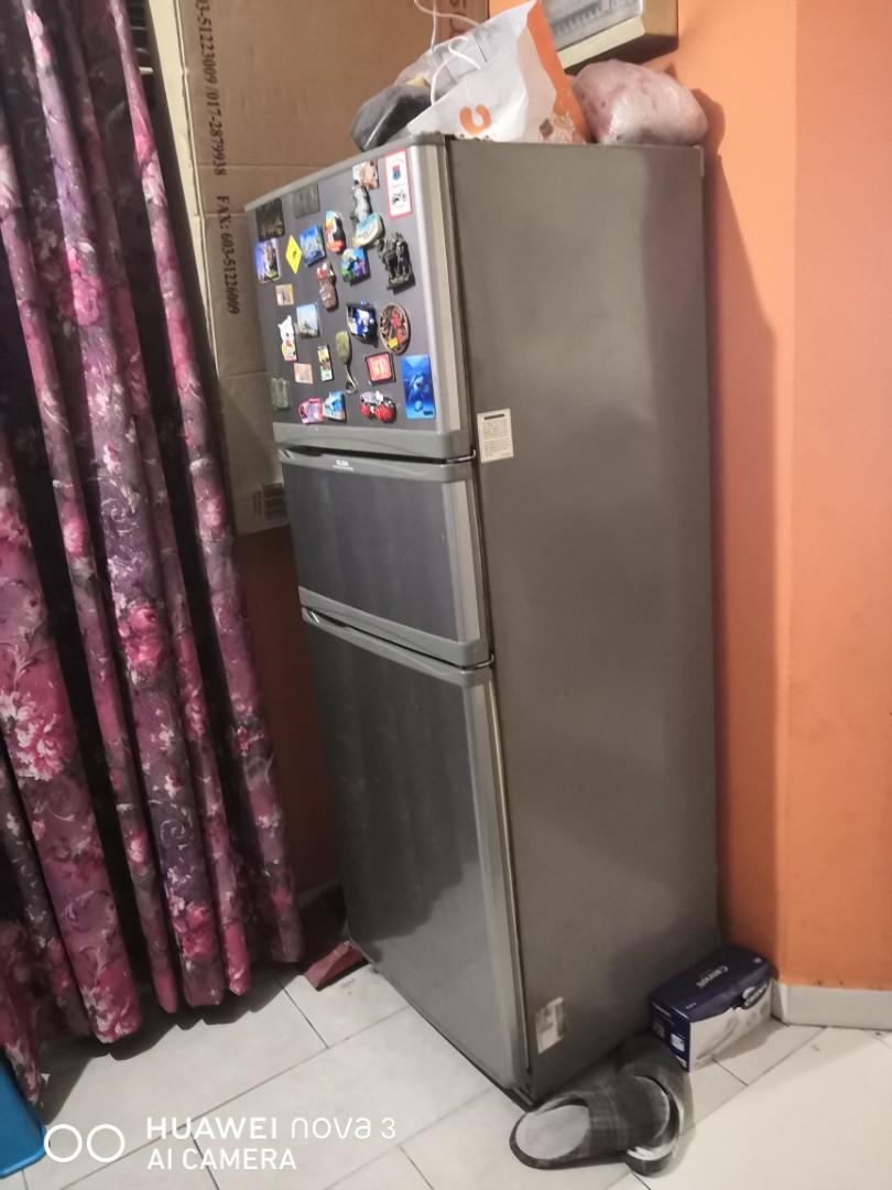 Freezer Peti Ais Kitchen Appliances On Carousell