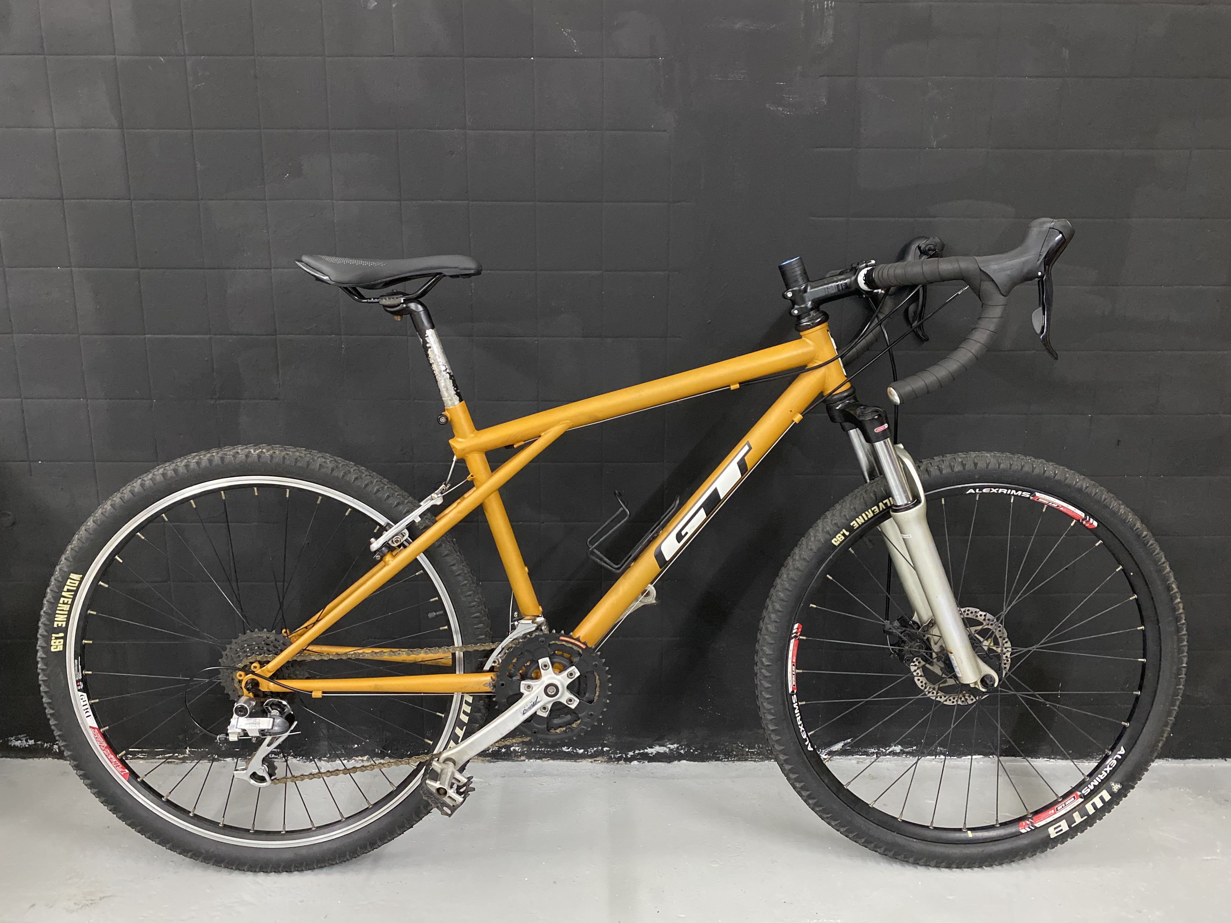 GT Avalanche Gravel hybrid Mtb Bike