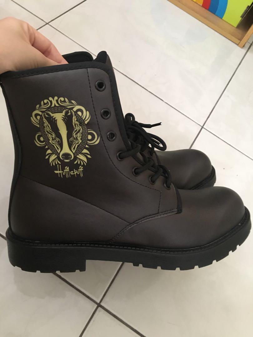 Harry potter boots hufflepuff discount