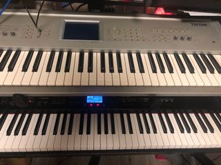 （分類：）位於 。 由 jazzhancock 提交（商品編號 1042954094，圖片 1）。簡介： 。