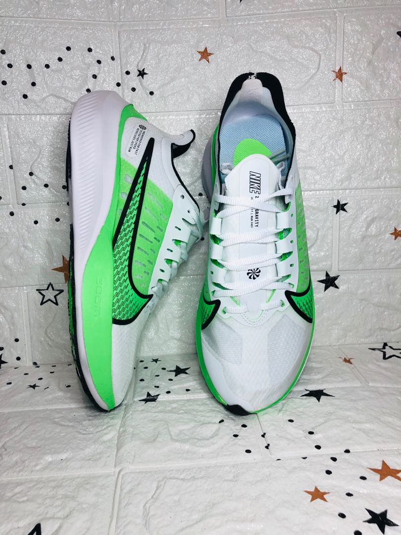 nike zoom gravity neon