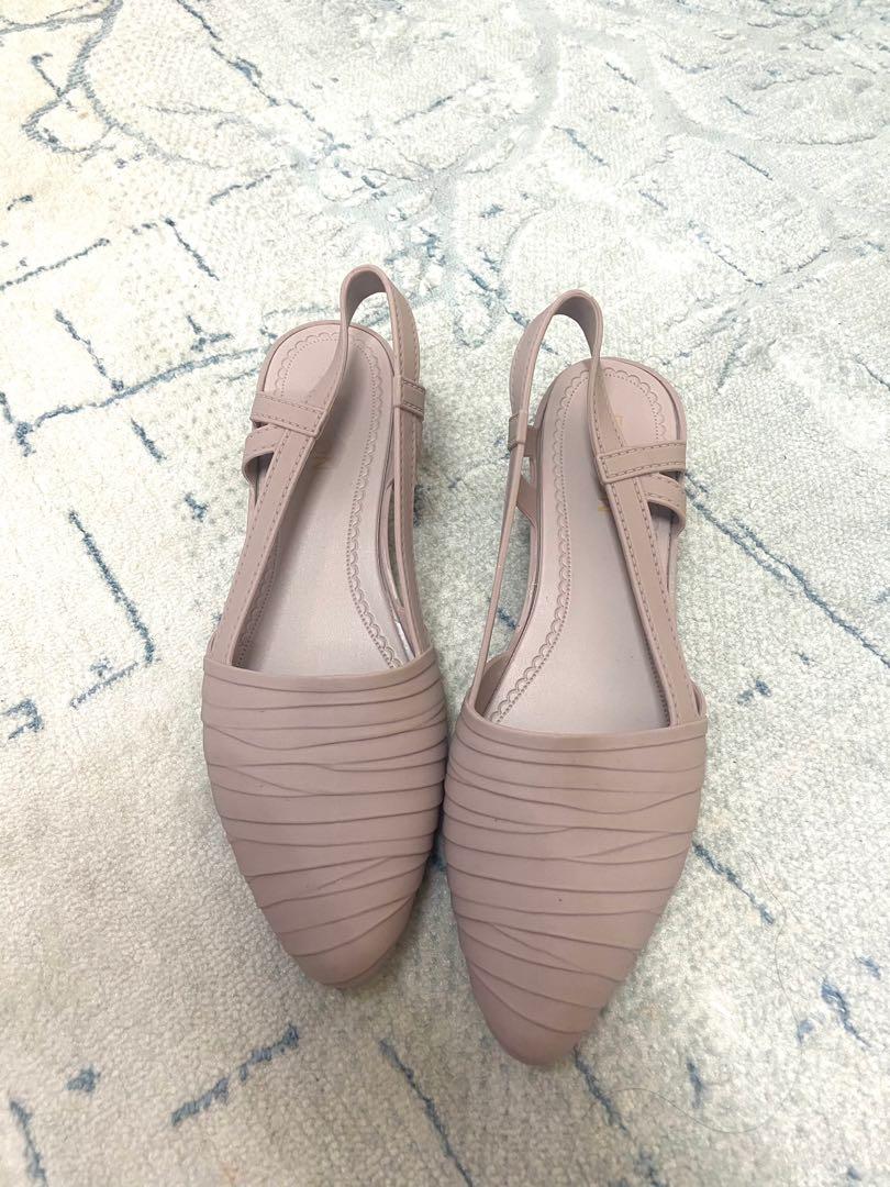 Nude pink shoes