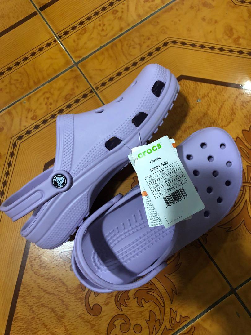 lavender crocs size 8