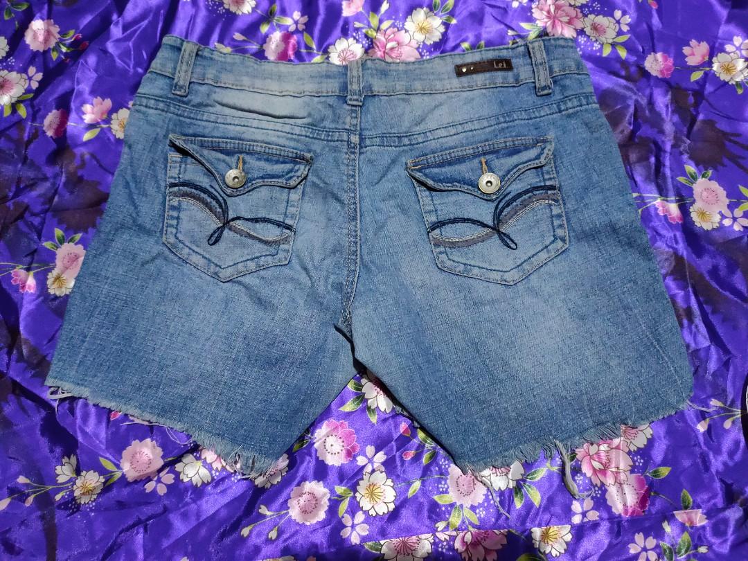 stretchable denim shorts