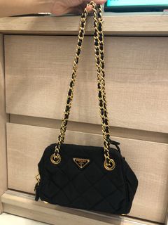 （分類：）位於 。 由 cc_gor 提交（商品編號 1042903589，圖片 1）。簡介： 。