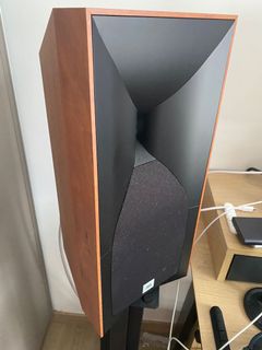 Jbl Authentic Speaker Jr Pop With 1 Year Local Warranty Electronics Audio On Carousell