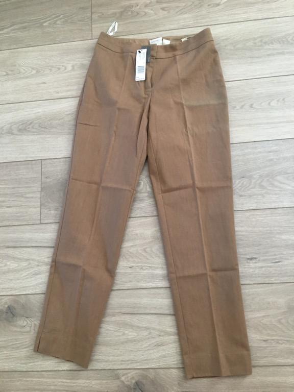 Size 6 COUNTRY ROAD ladies brown linen look pants BNWT RRP $129 (Category: Women's Clothes) located in Blackburn South. Submitted by islerm (Listing ID 1042726367, Image 1). Description: Size 6 COUNTRY ROAD ladies brown linen look pants BNWT 55% cotton, 43% nylon, 3% elastane RRP $129 sell $90 I also have LOADS of ladies clothes / shoes which I will be putting up for sale in the next 2 weeks. Happy to combine postage..