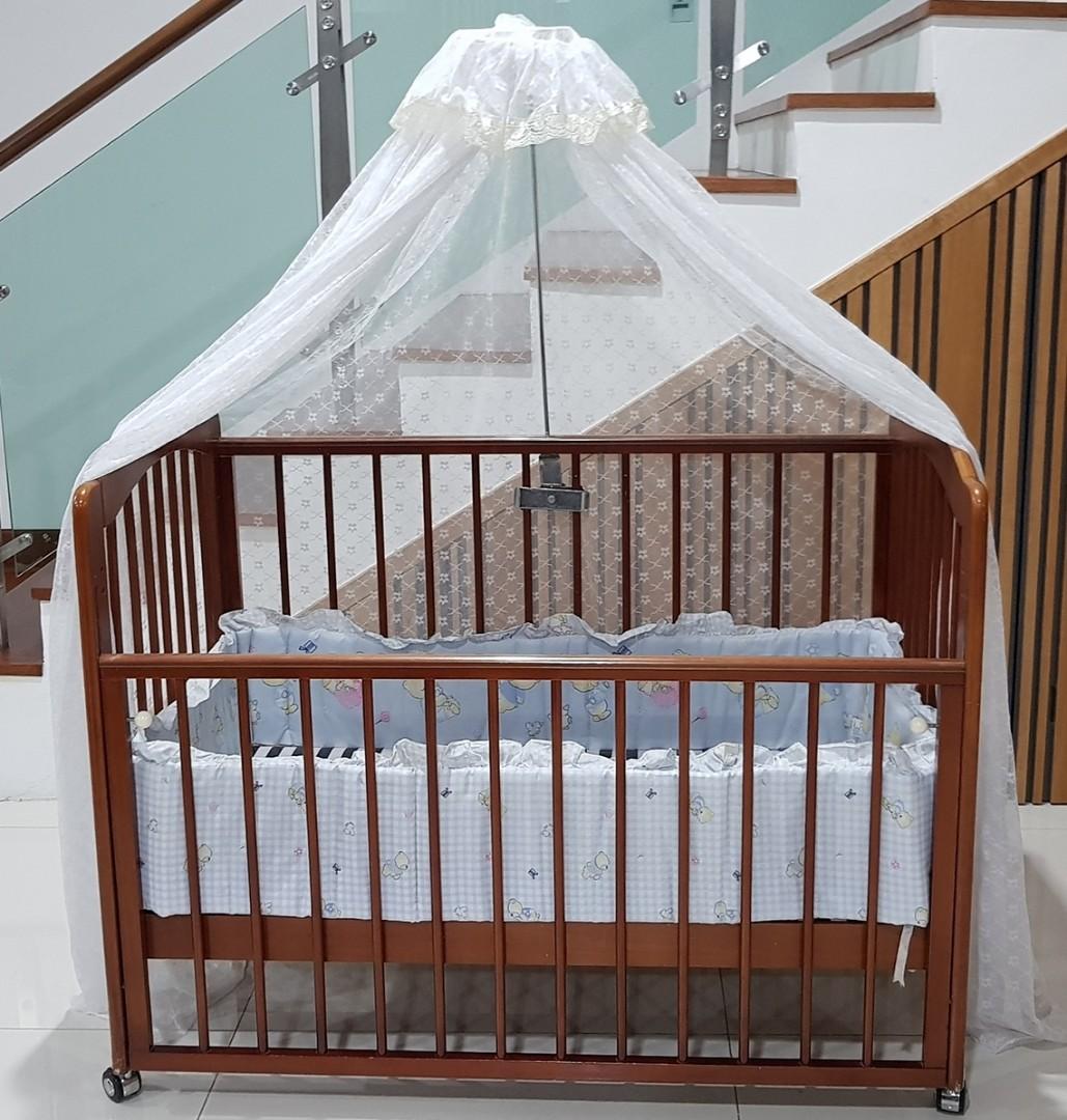 rubber wood cot