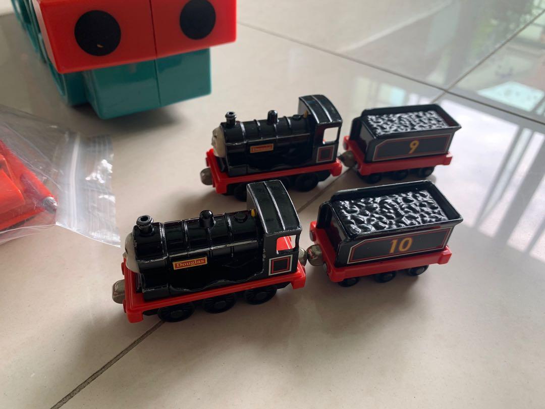 Thomas Train (Category: Vehicle & Diecast Models) located in Singapore. Submitted by soho10 (Listing ID 1042795021, Image 5). Description: Thomas the Train Metallic Trains with Thomas the train train display. Used. .