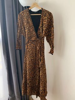 (Category: ) located in . Submitted by annnnaaaaa (Listing ID 1042948452, Image 1). Description: .