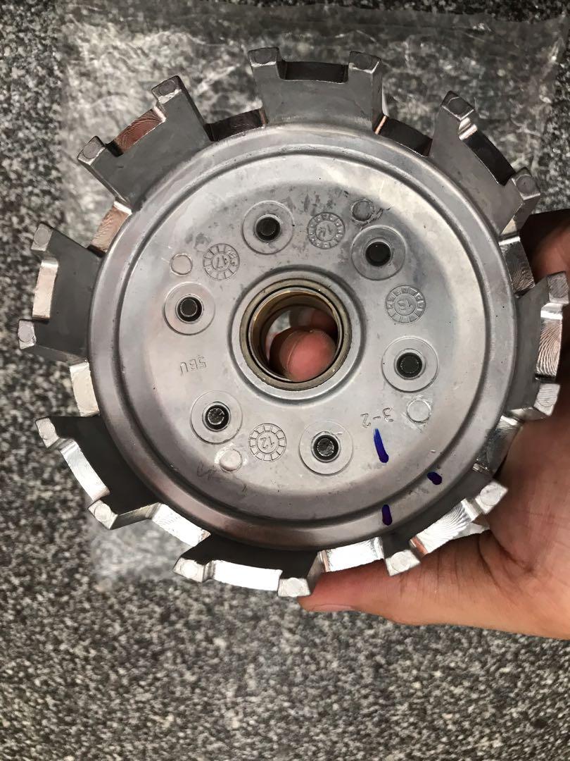 125z Clutch Housing Motorcycles Motorcycle Accessories On Carousell