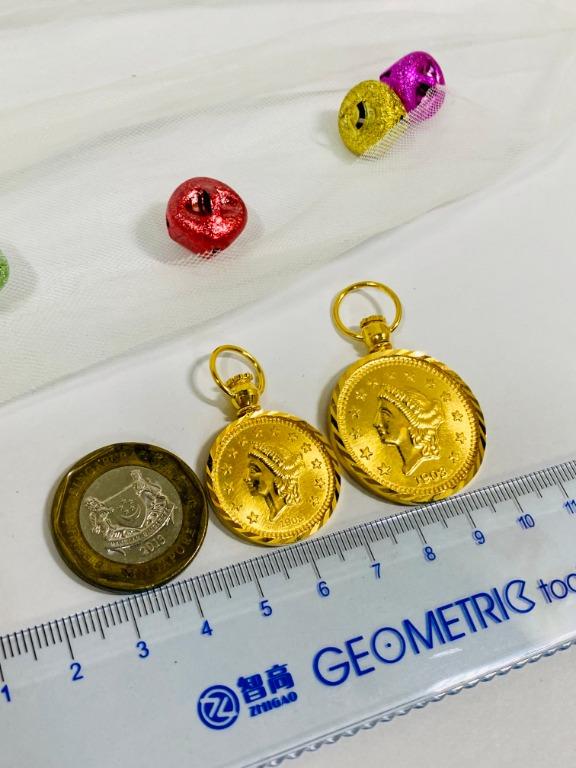 Gold coin locket store design
