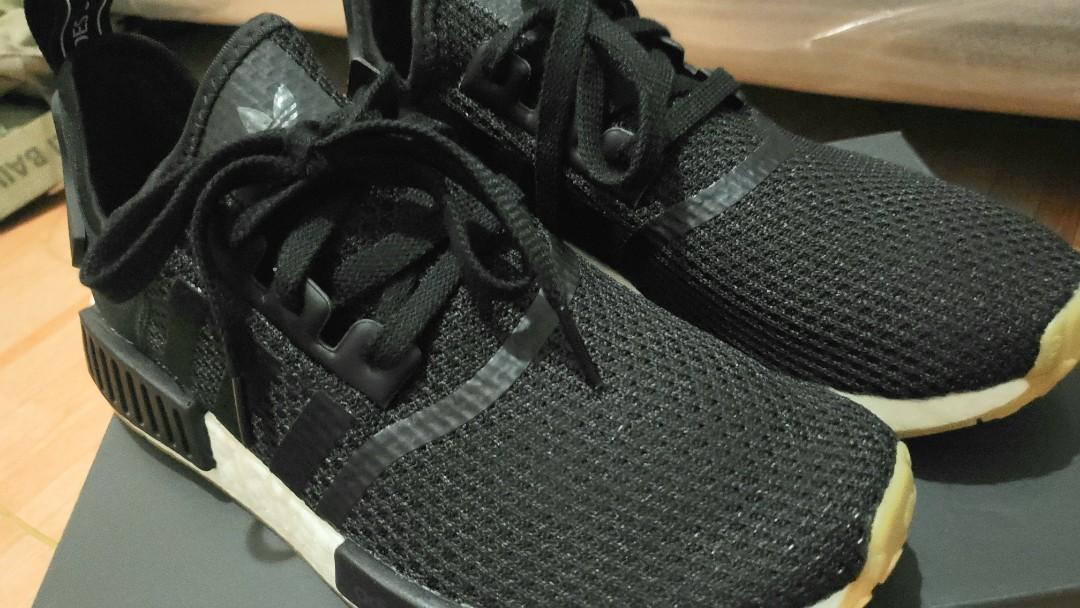 Adidas NMD R1 Black Gum, Fesyen Pria 