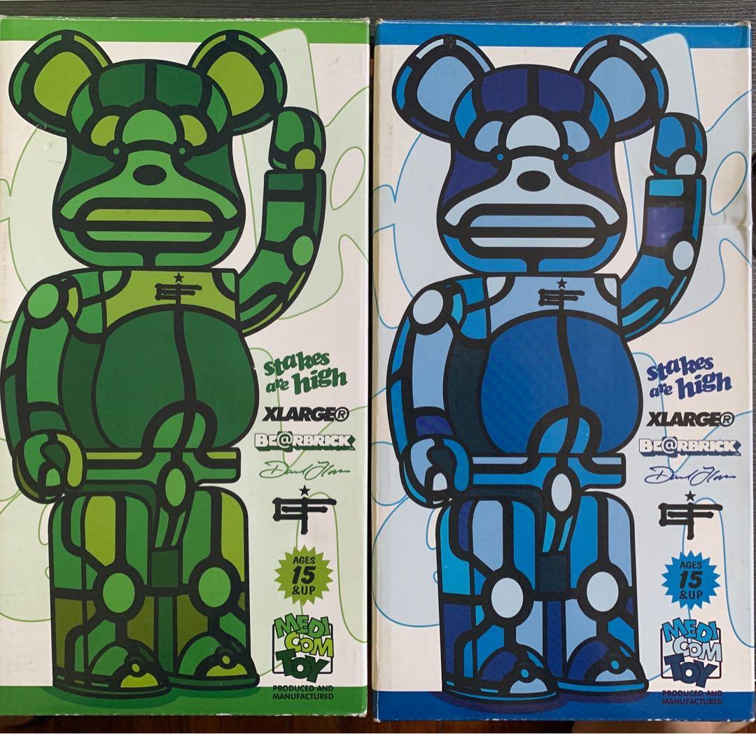BE@RBRICK XLARGE David Flores / Stakes are High 400% BEARBRICK by 