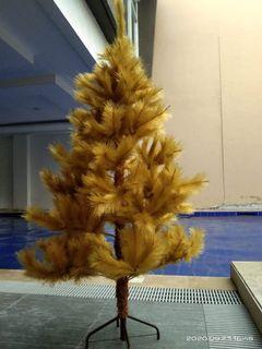 6FT. GOLD Christmas tree