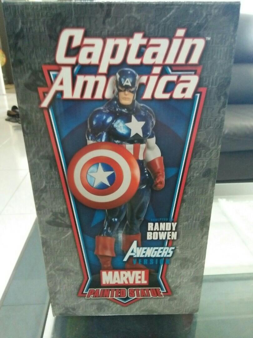 Bucky as Modern Captain America Statue Bowen Designs