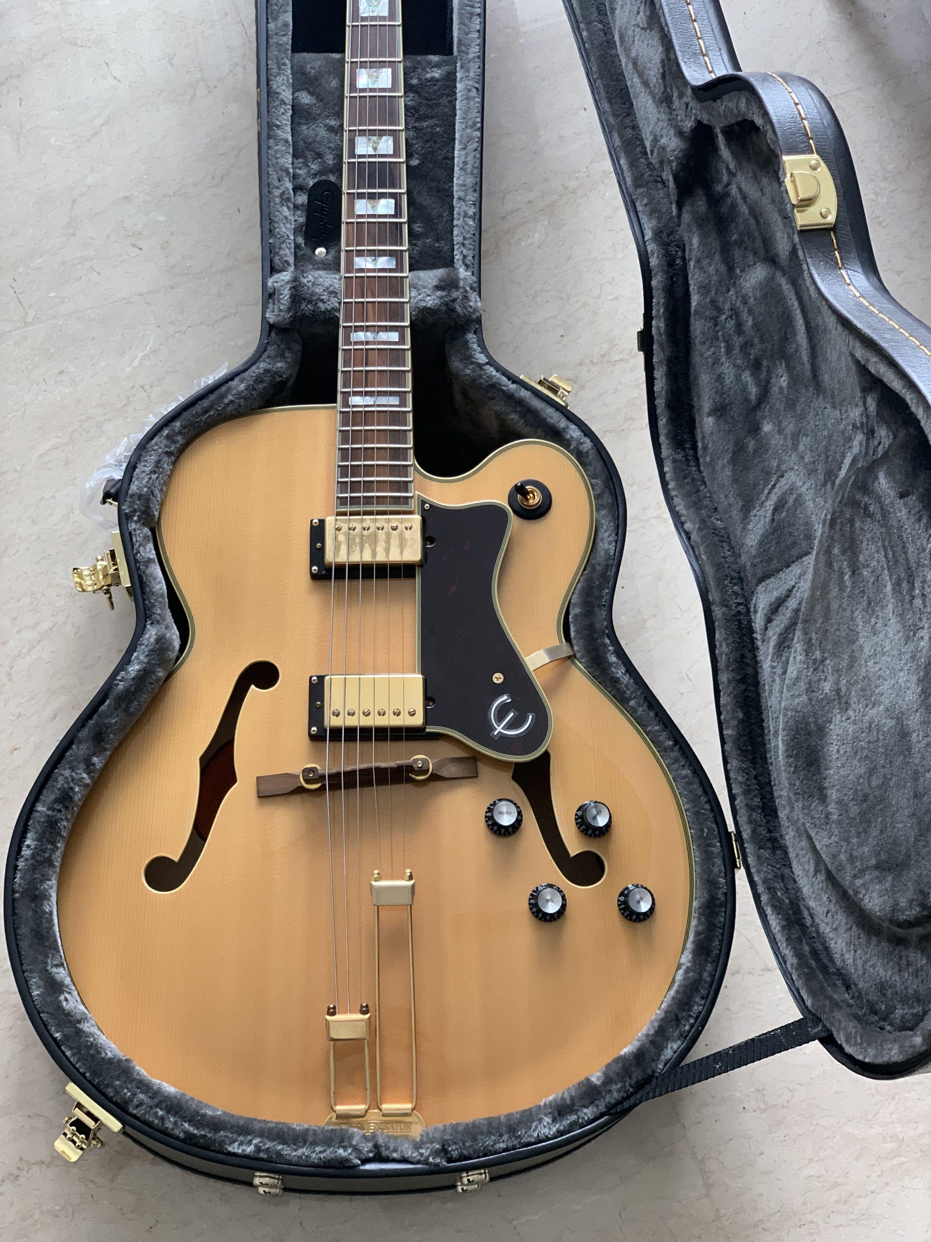 Epiphone Broadway Hollowbody Electric Guitar, RW Neck, Natural + 