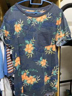 (Category: ) located in . Submitted by ace_store02 (Listing ID 1043190951, Image 1). Description: .