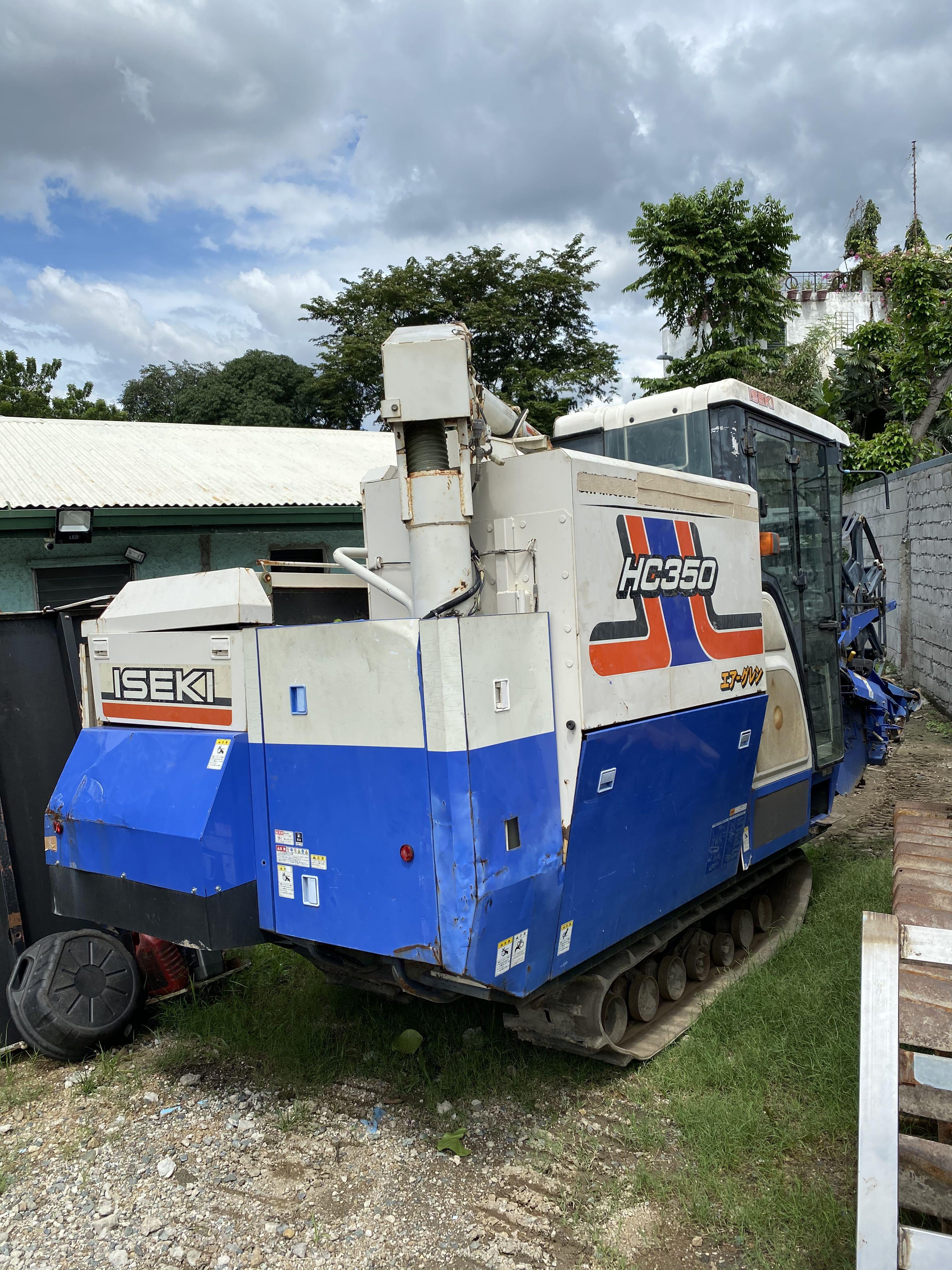 Iseki rice harvester, Furniture & Home Living, Gardening, Gardening ...