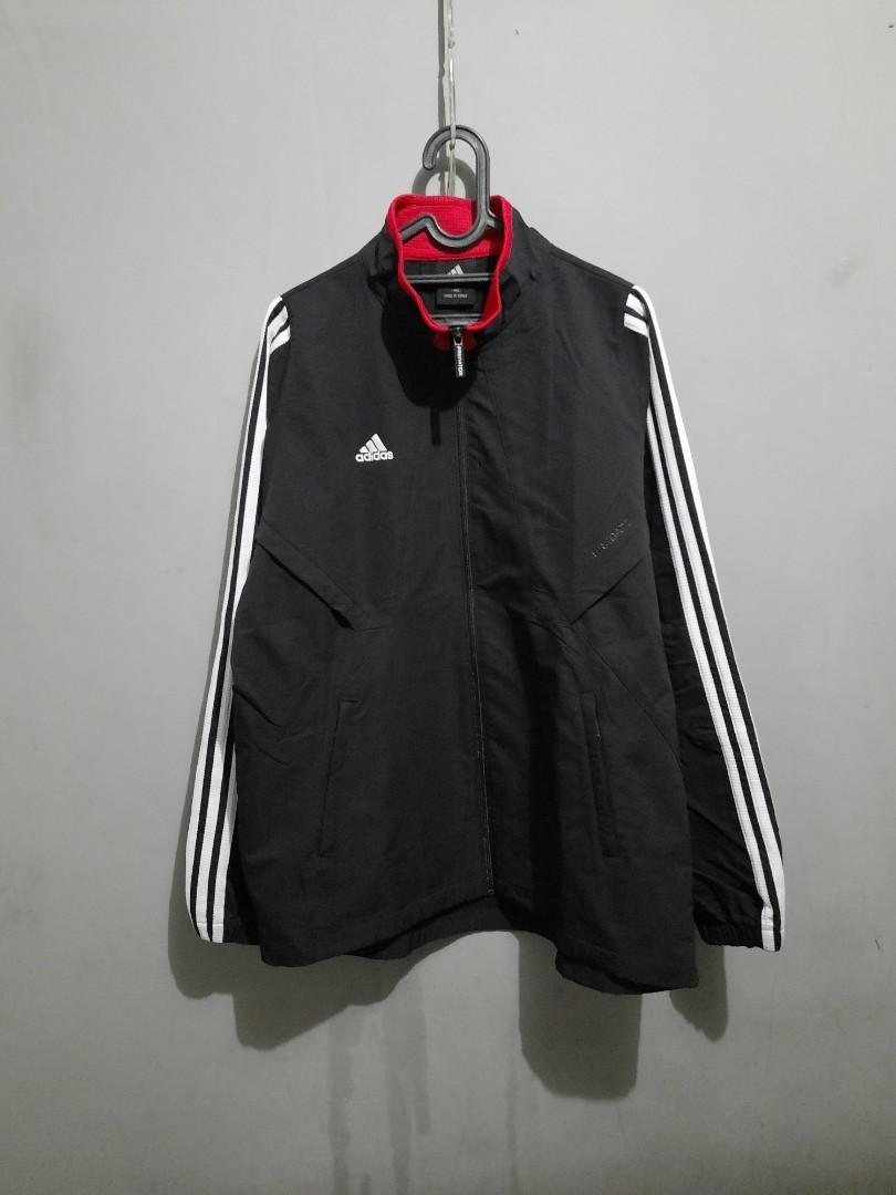 Jaket 2025 adidas predator