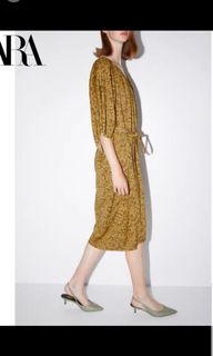 (Category: ) located in . Submitted by shopping_fancy (Listing ID 1043141055, Image 1). Description: .