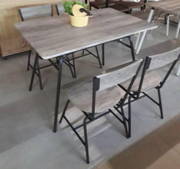 Meja makan informa, Perabotan Rumah di Carousell