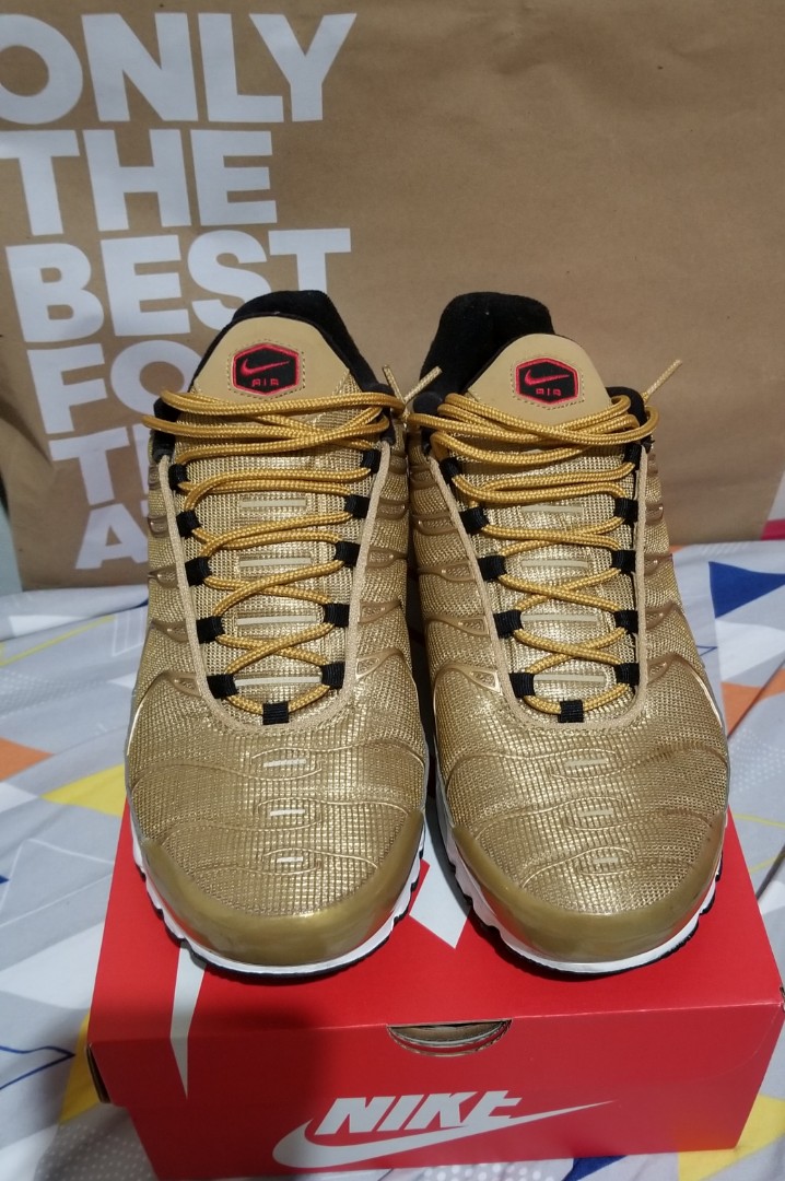 Air max plus store metallic gold release date