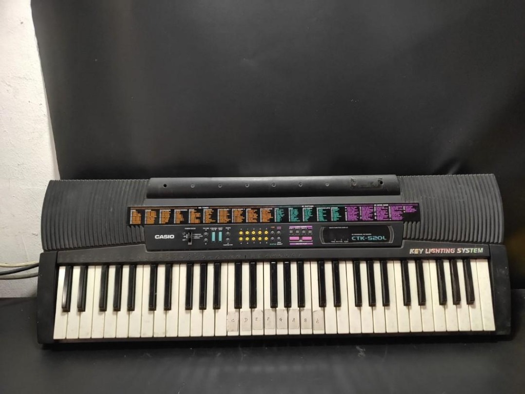 Portable Piano Casio CTK 520L Key lightening System Keyboard