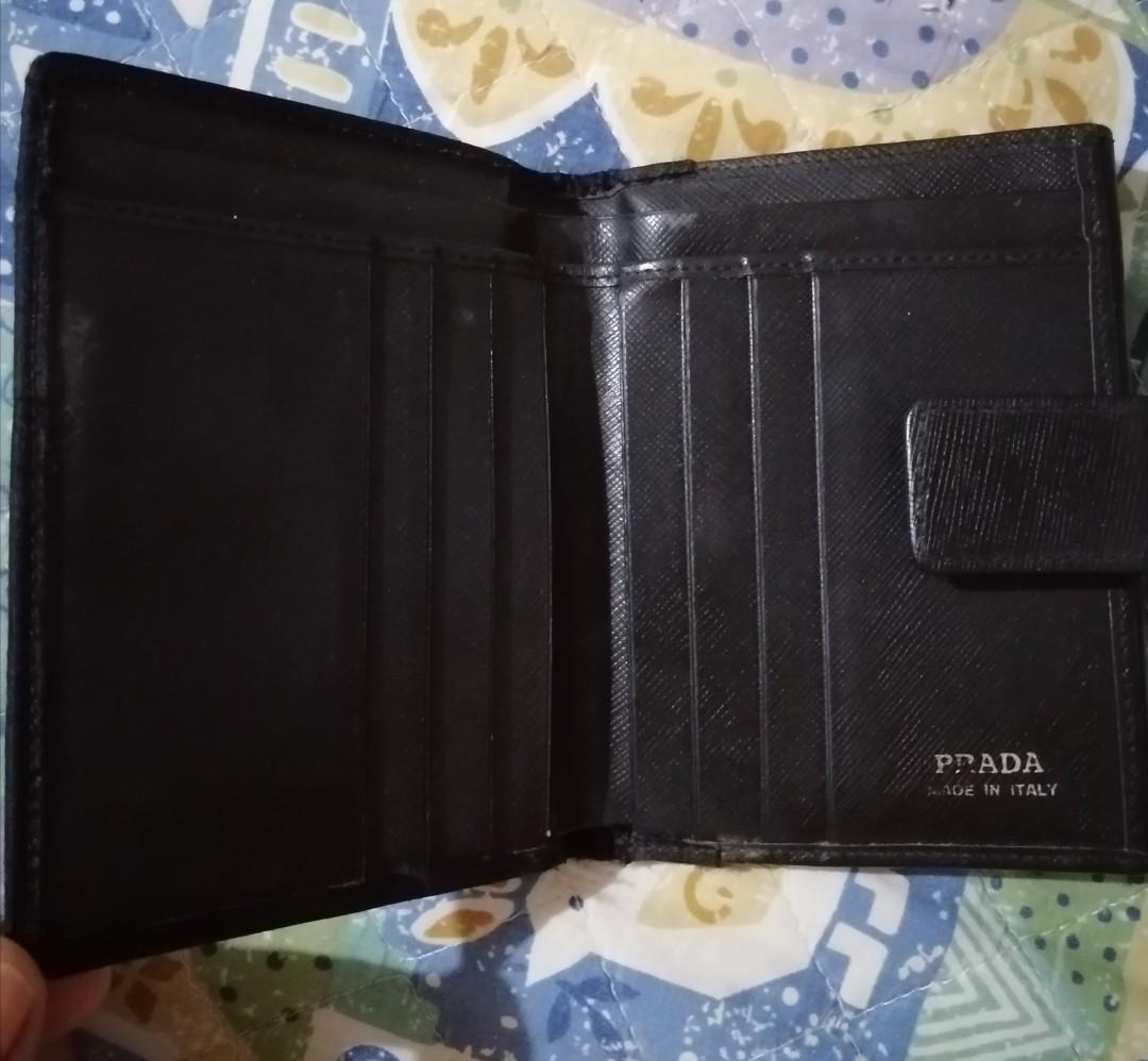 Sale!!! PRADA Fold wallet (Category: Luxury Bags & Wallets) located in Quezon City. Submitted by joykawaii_fashionboutique (Listing ID 1043187041, Image 3). Description: Fold wallet with coin purse, card holder and 2 space for money bills. 😁 Unique style 😍 Classy🤗.
