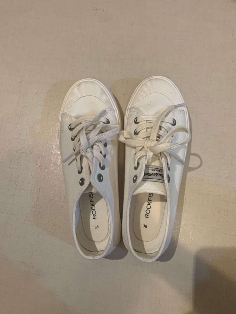 Rockfish white deals sneakers