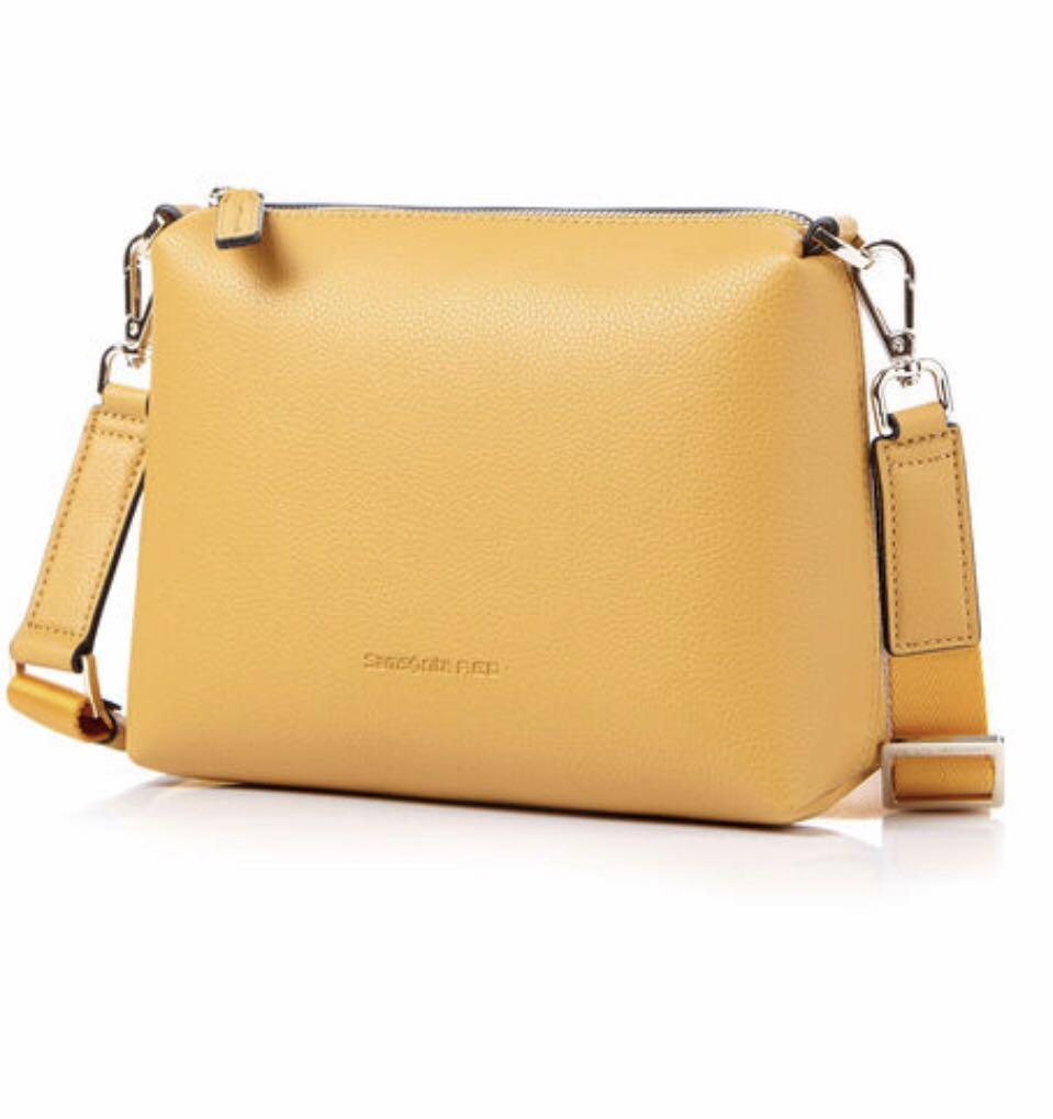 Samsonite hotsell red haniee