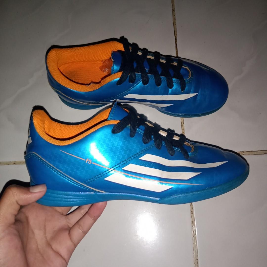Sepatu adidas outlet f5