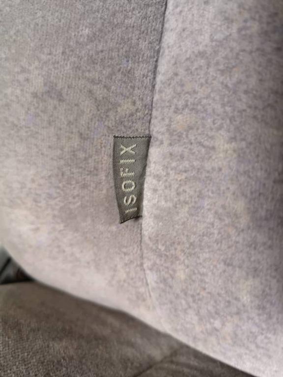 Toyota hotsell estima isofix