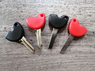 (Category: ) located in . Submitted by bikeys (Listing ID 1043036649, Image 1). Description: .
