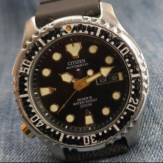Vintage Citizen Promaster 824393-Y 200 Meters Diver's Automatic Men's Watch