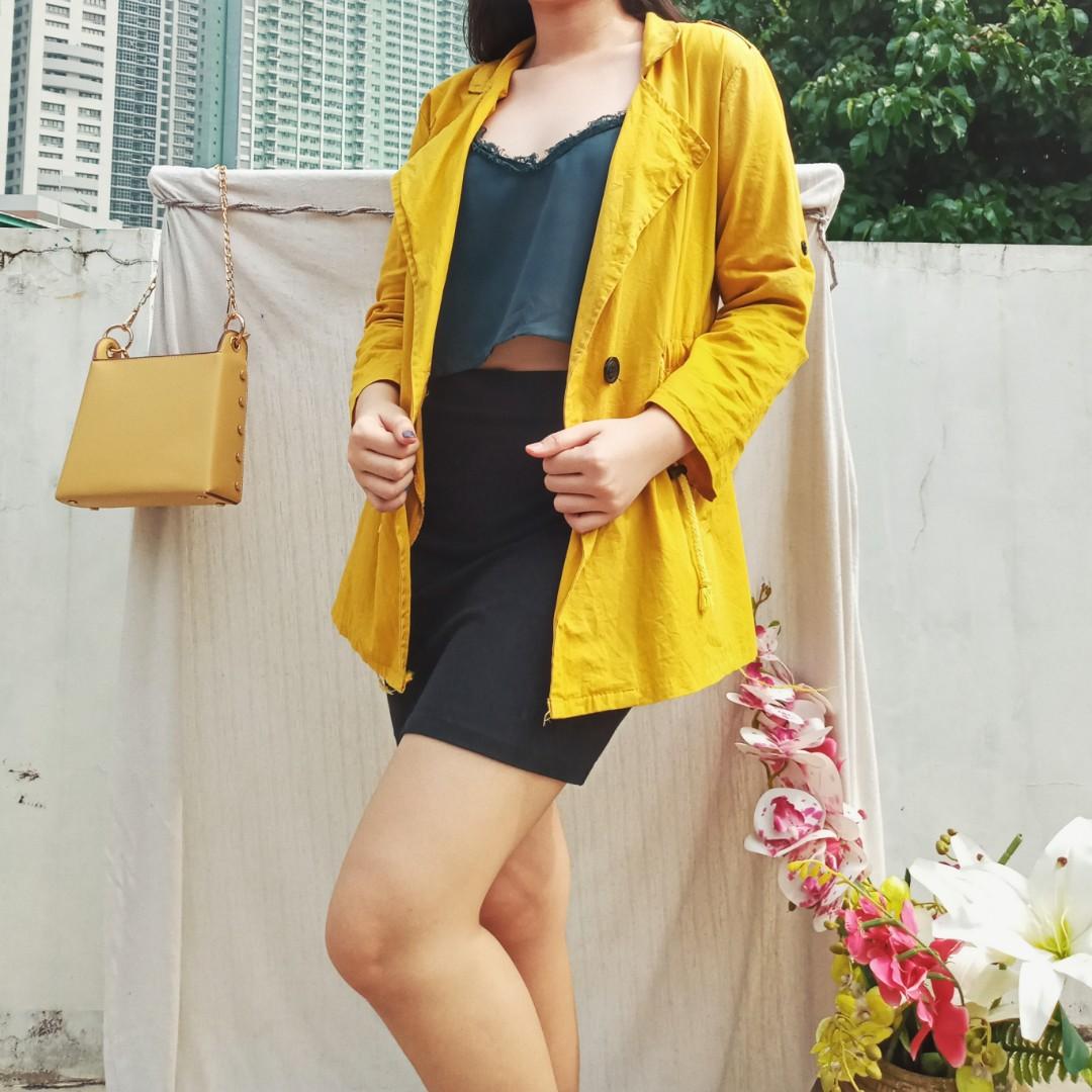 Yellow mustard adjustable coat/top/jacket (Category: Coats, Jackets and Outerwear) located in Quezon City. Submitted by gracebeejo (Listing ID 1043073758, Image 3). Description: fits xs-l no issues condition 10/10 model's size: small height: 5'7.