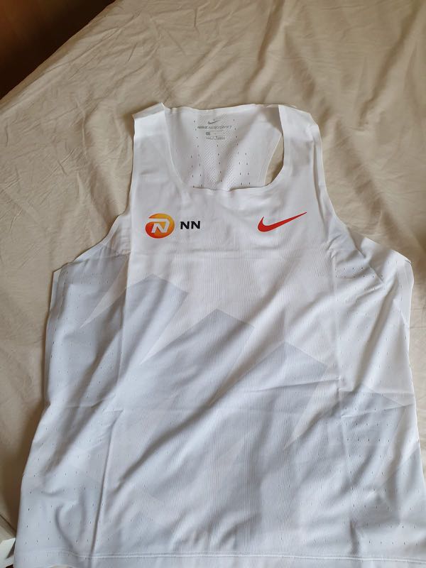 nn running team clothing